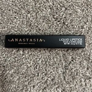 Anastasia Beverly Hills Liquid Lipsticks | Model EyeShadow | Cleo Noir | Mac |